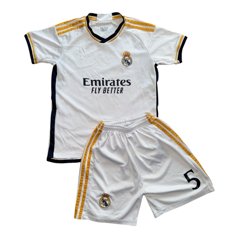Jude Bellingham Real Madrid Home 23/24 kit - kids